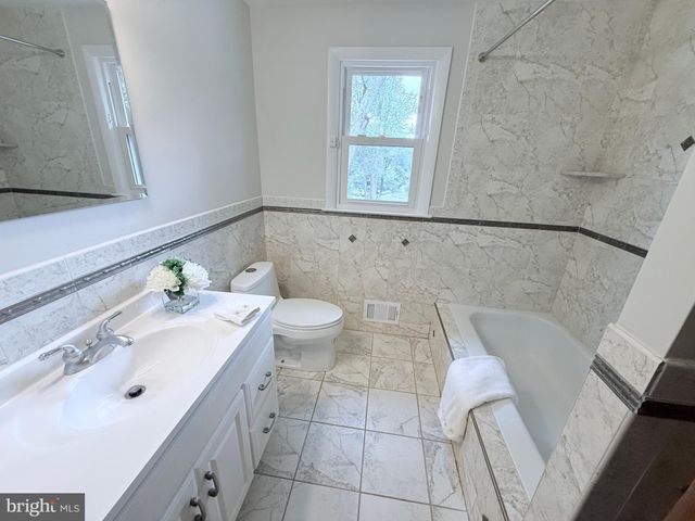 $845,750 | 76 Dogwood Lane, Glen Mills, PA 19342