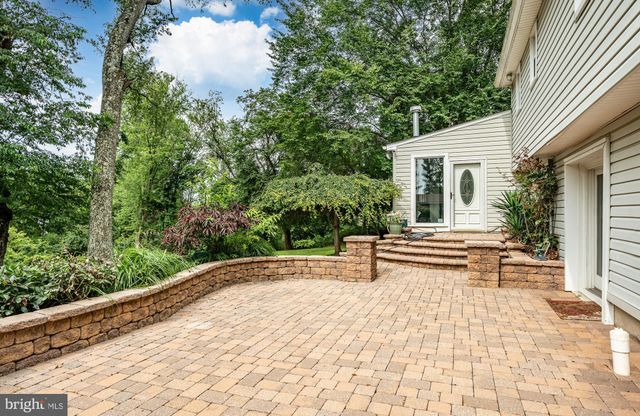 $845,750 | 76 Dogwood Lane, Glen Mills, PA 19342