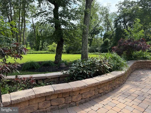 $845,750 | 76 Dogwood Lane, Glen Mills, PA 19342