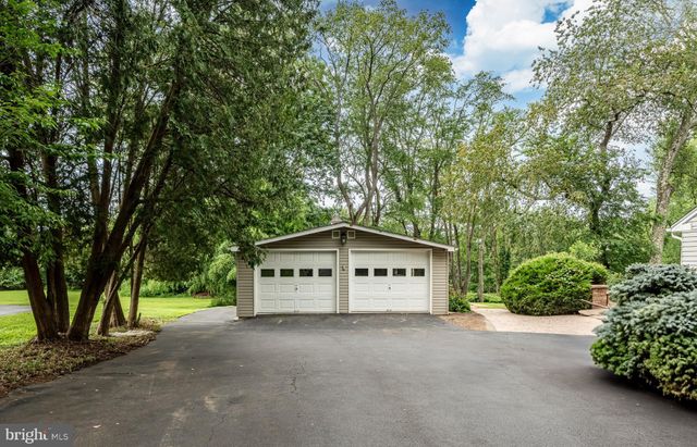 $845,750 | 76 Dogwood Lane, Glen Mills, PA 19342