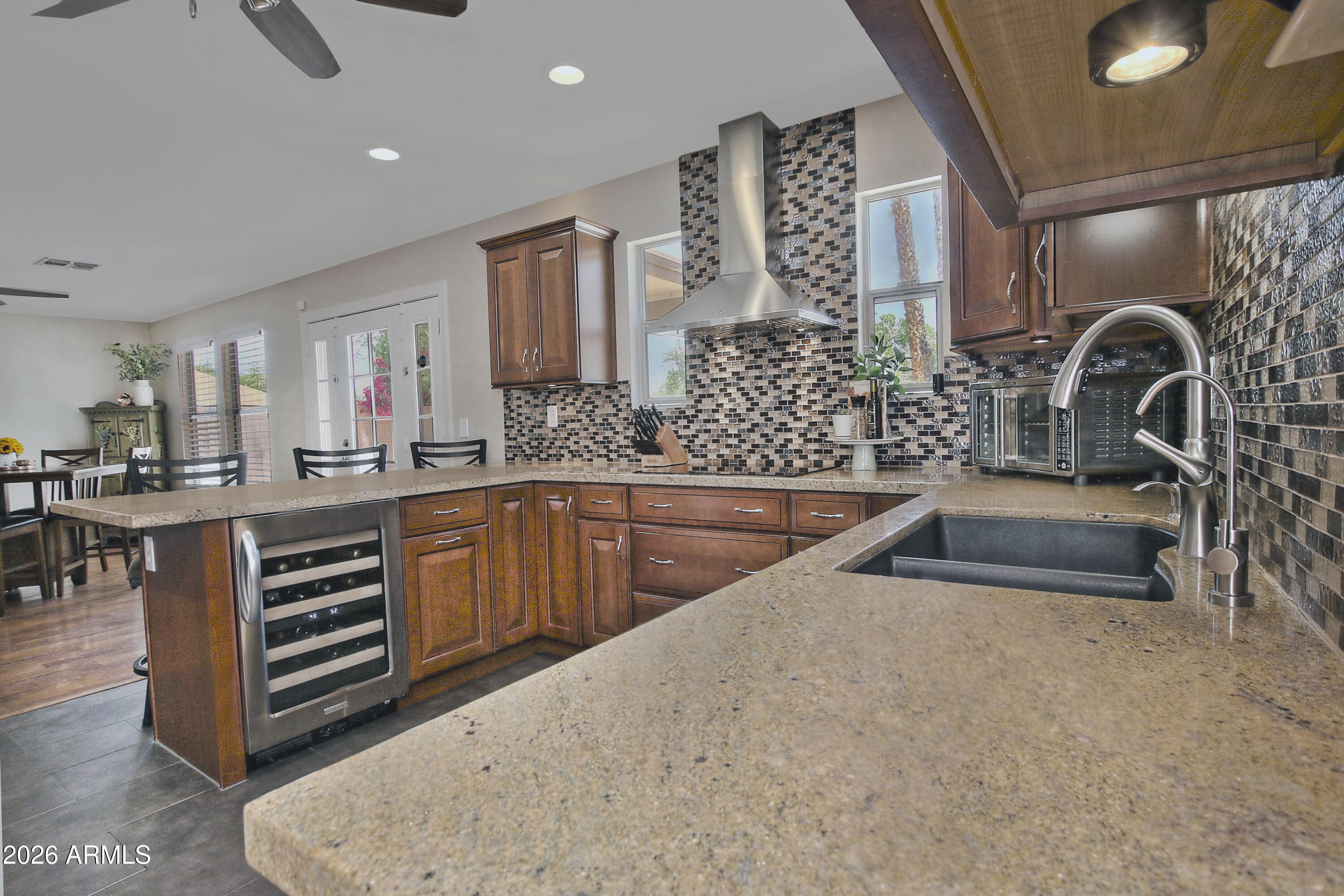 584 West Aviary Way Gilbert, AZ 85233 - Photo 5 of 52