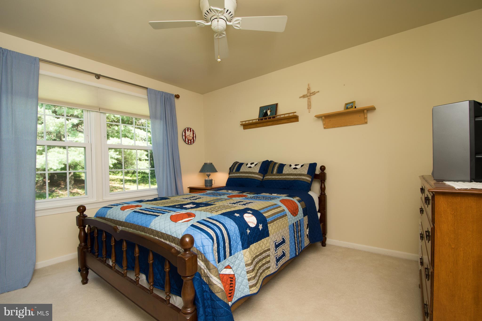 39501 Digges Valley Road Leesburg, VA 20175 - Photo 14 of 30 B edroom #3