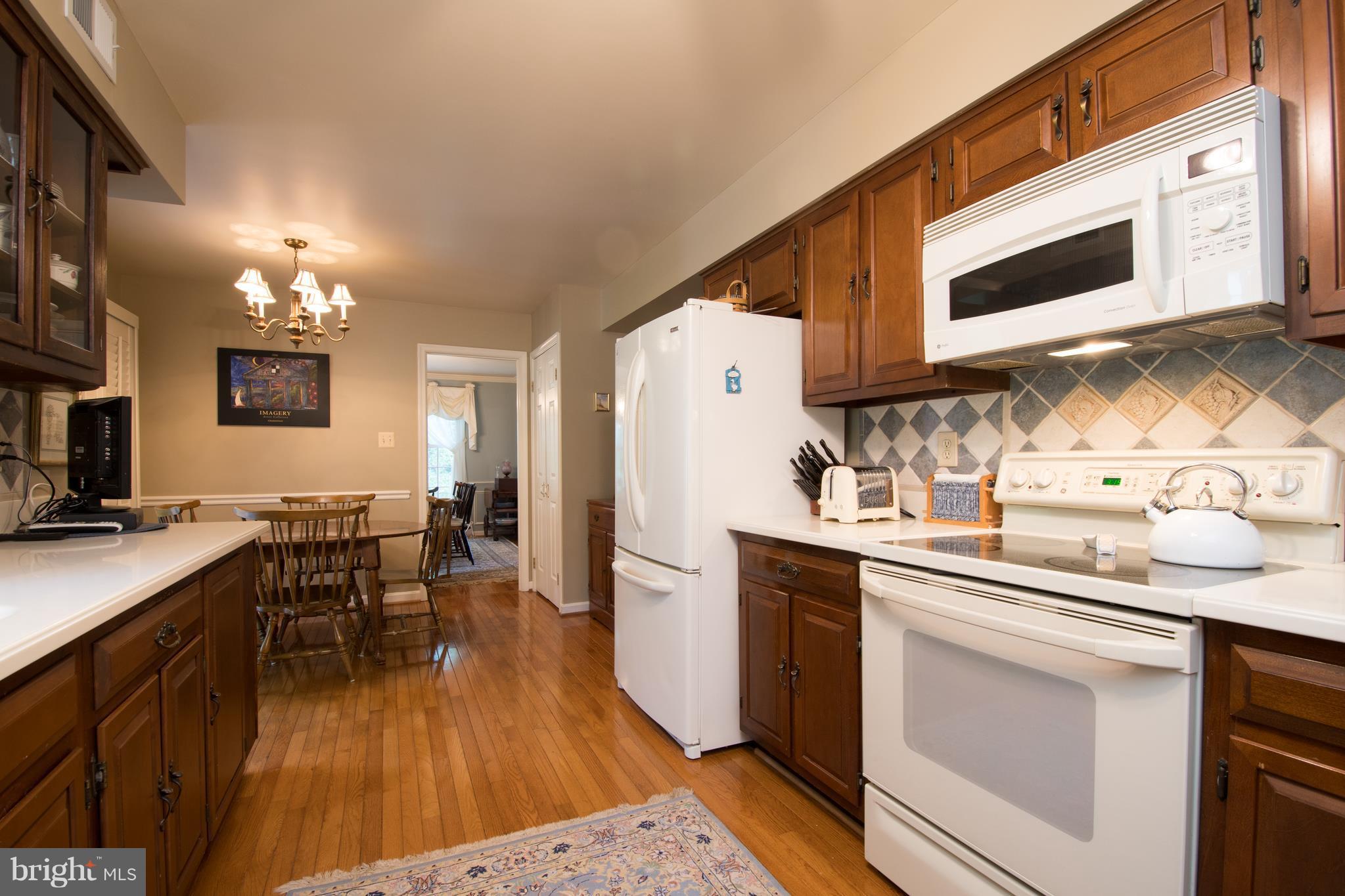 39501 Digges Valley Road Leesburg, VA 20175 - Photo 22 of 30 Great working Kitchen
