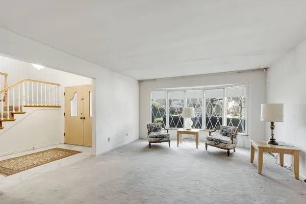 $750,000 | 7241 Lowell Avenue, Lincolnwood, IL 60712