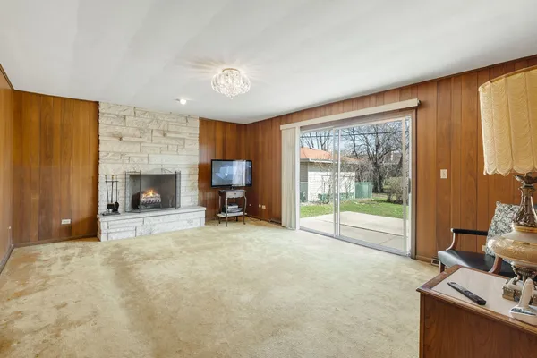 $750,000 | 7241 Lowell Avenue, Lincolnwood, IL 60712