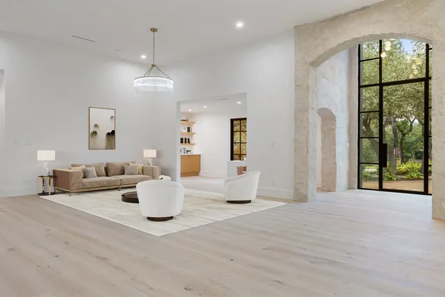 $4,661,000 | 2904 Maravillas Loop, Austin, TX 78735