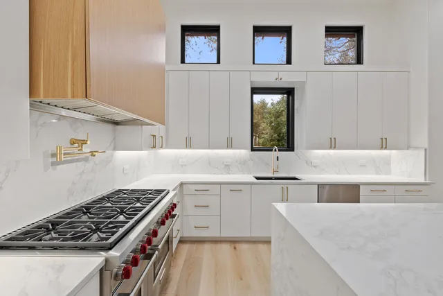 $4,661,000 | 2904 Maravillas Loop, Austin, TX 78735