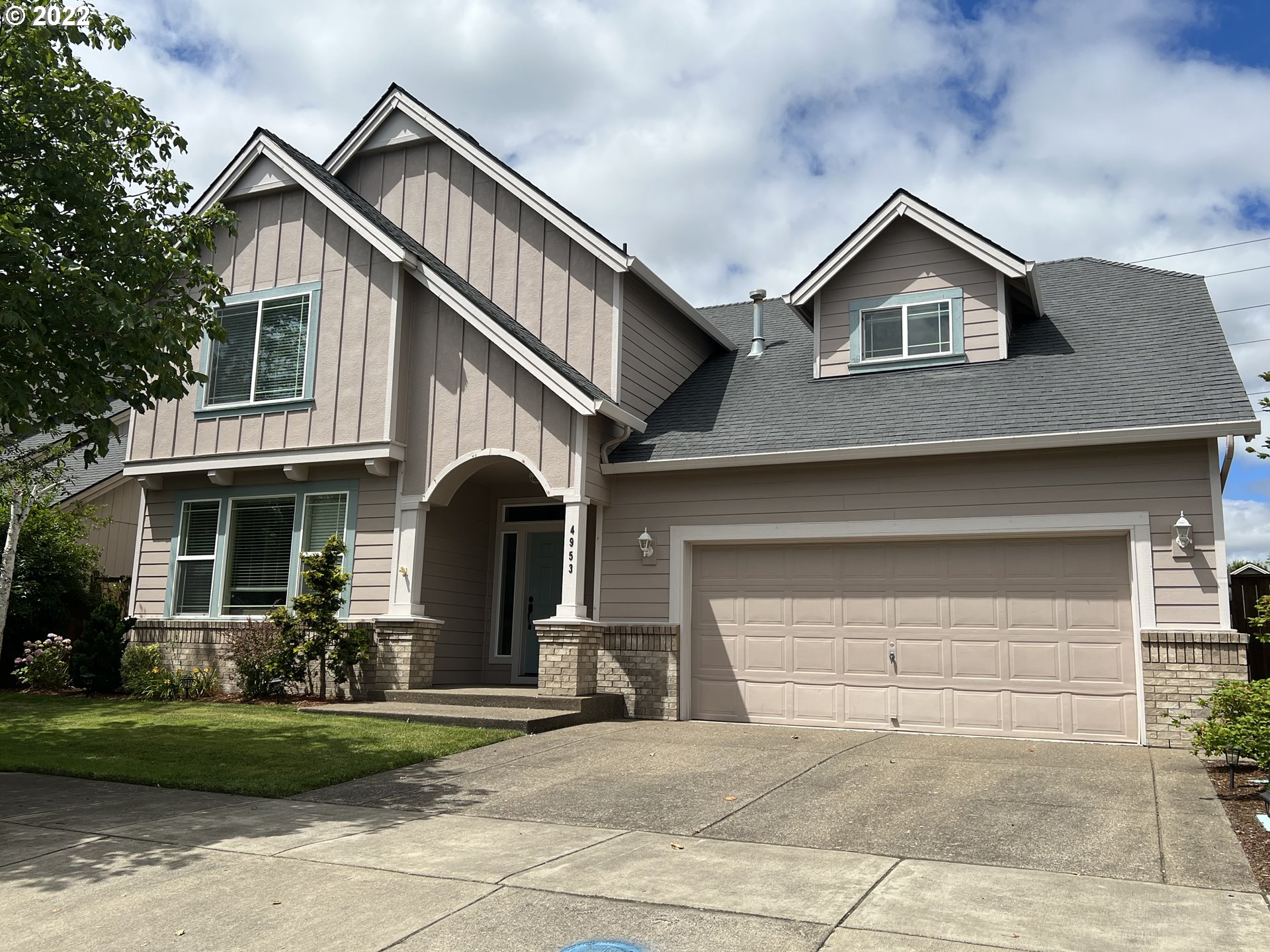 4953 Stagecoach Road Eugene, OR 97402 - Photo 1 of 32 Gallery Image 1