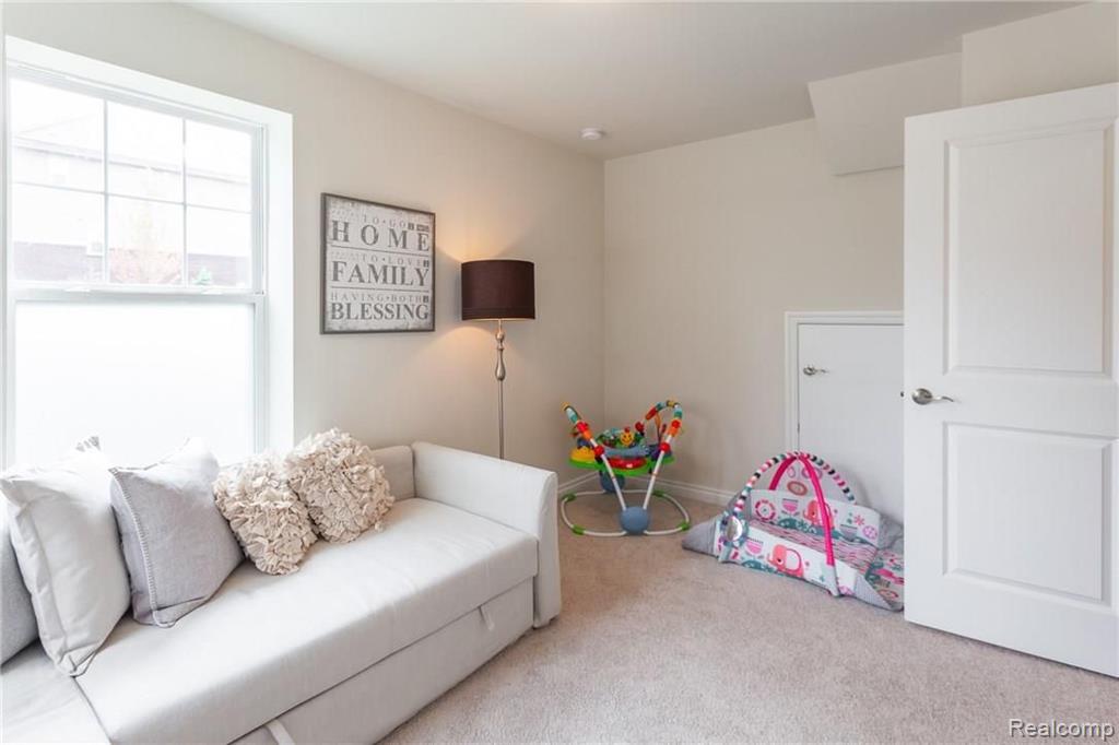 2617 Helmsdale Circle, Unit 62 Rochester Hills, MI 48307 - Photo 24 of 32