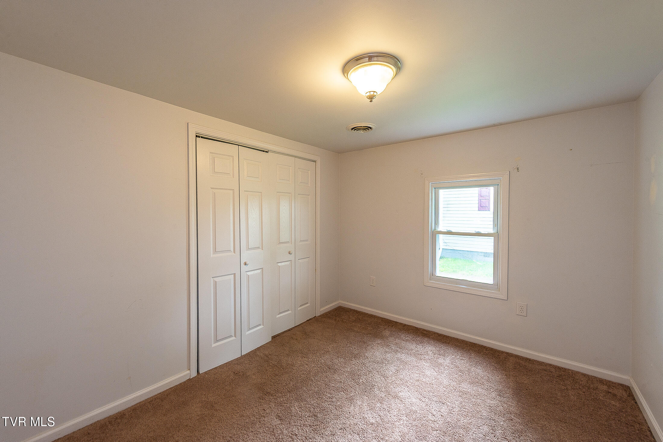 524 Old Beason Well Road Kingsport, TN 37660 - Photo 13 of 22 DSC_0383
