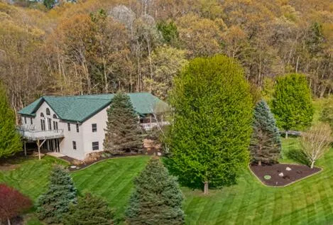 $780,000 | W6166 Valley Place, Holmen, WI 54636