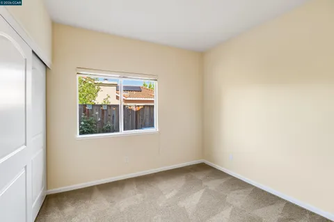 $1,325,000 | 220 Valley Glen Lane, Martinez, CA 94553