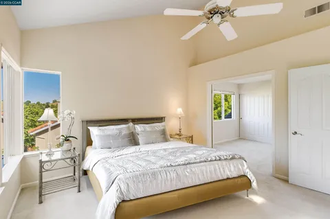 $1,325,000 | 220 Valley Glen Lane, Martinez, CA 94553
