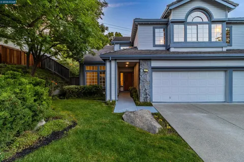 $1,325,000 | 220 Valley Glen Lane, Martinez, CA 94553
