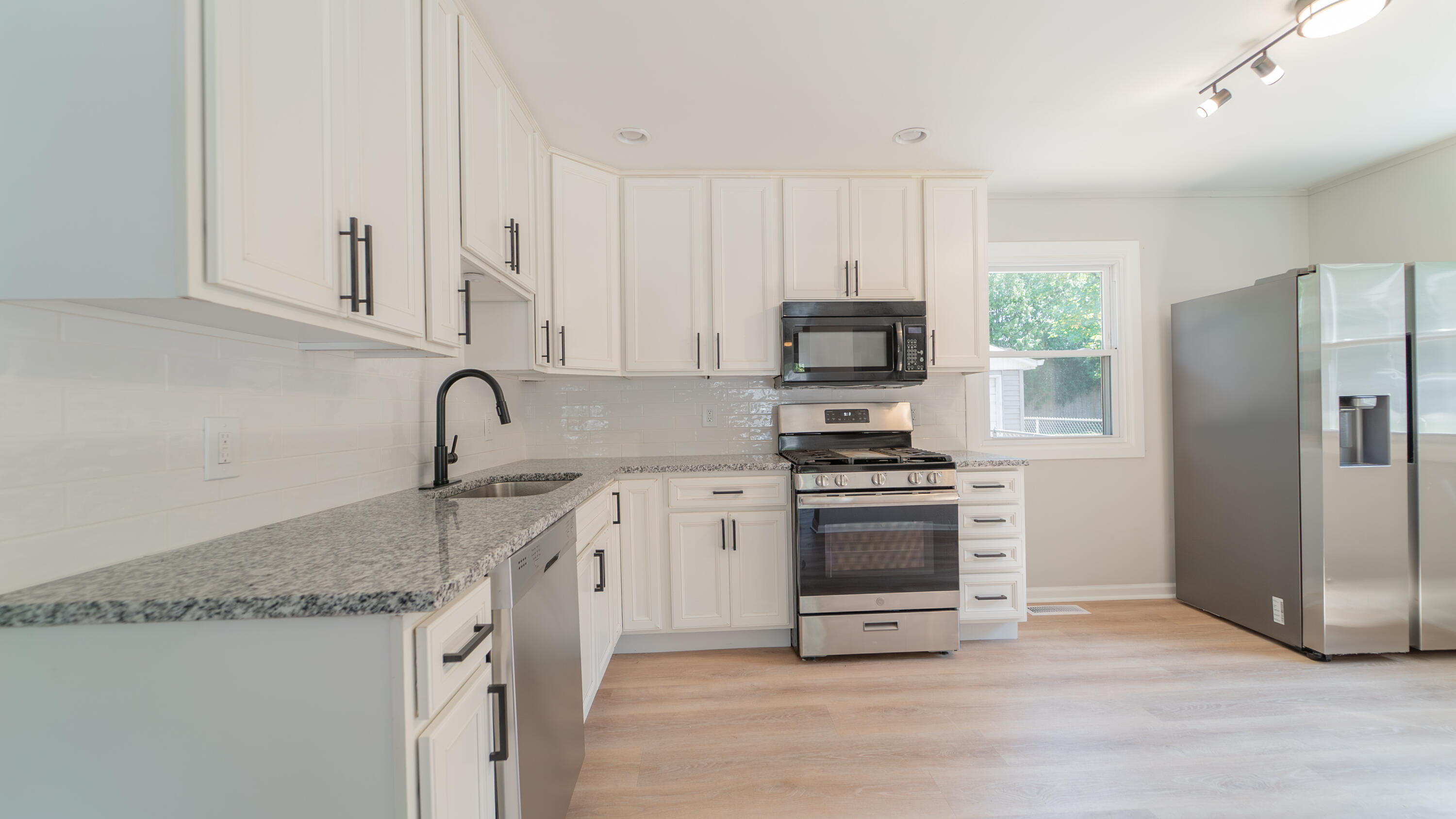4100 John Street Valparaiso, IN 46383 - Photo 11 of 38 3000x1686