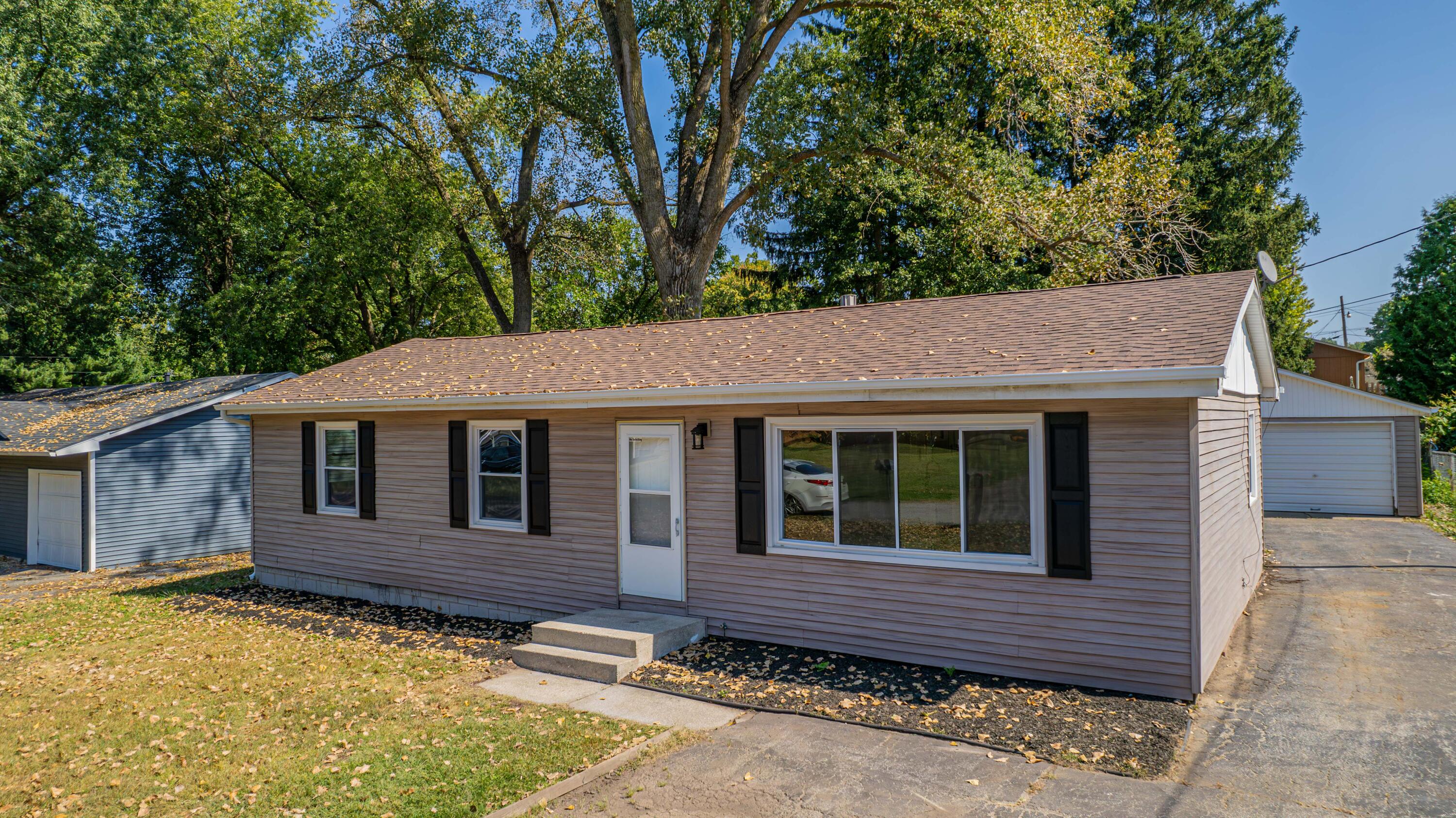 4100 John Street Valparaiso, IN 46383 - Photo 2 of 38 3000x1685