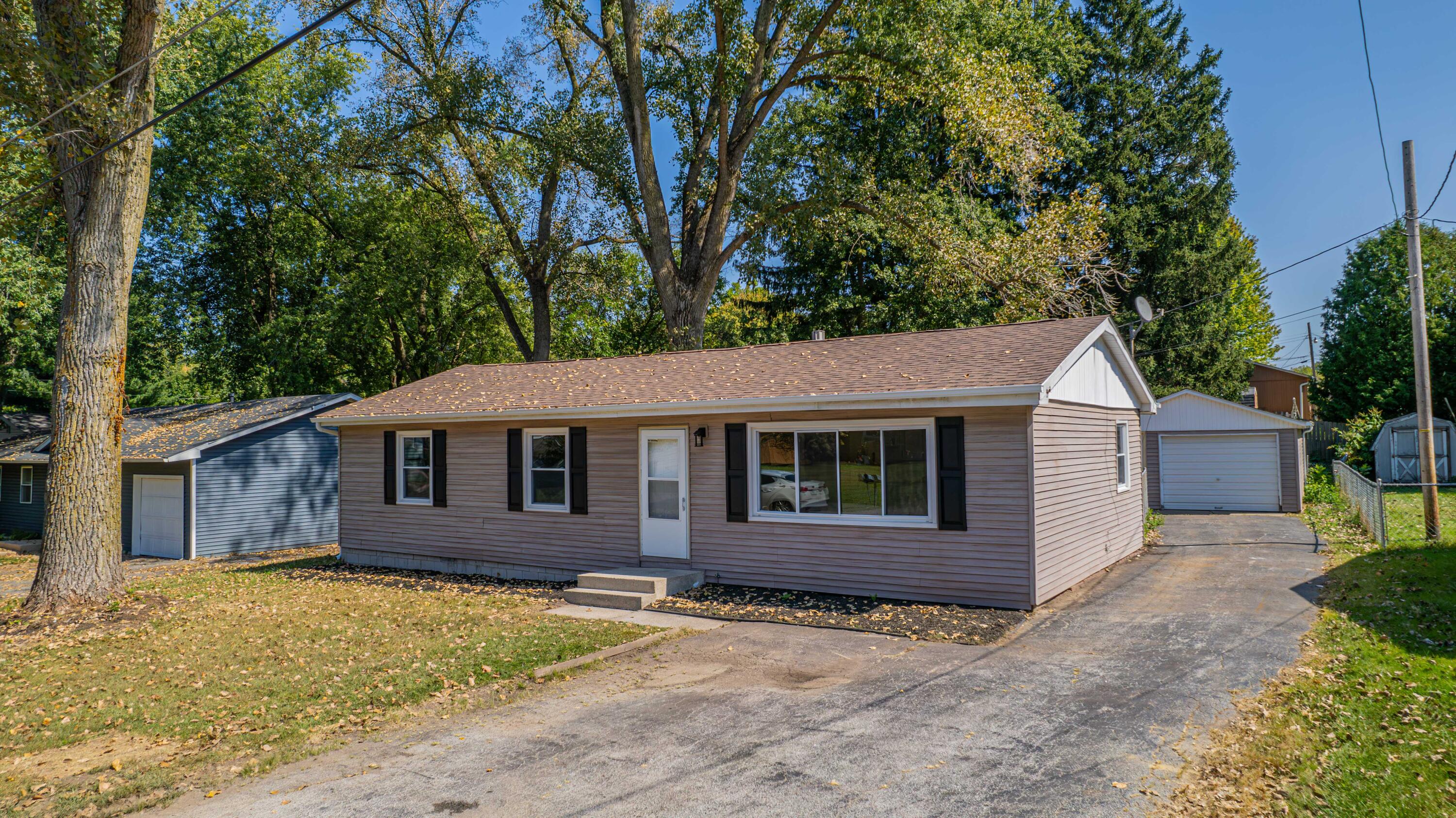 4100 John Street Valparaiso, IN 46383 - Photo 3 of 38 3000x1685