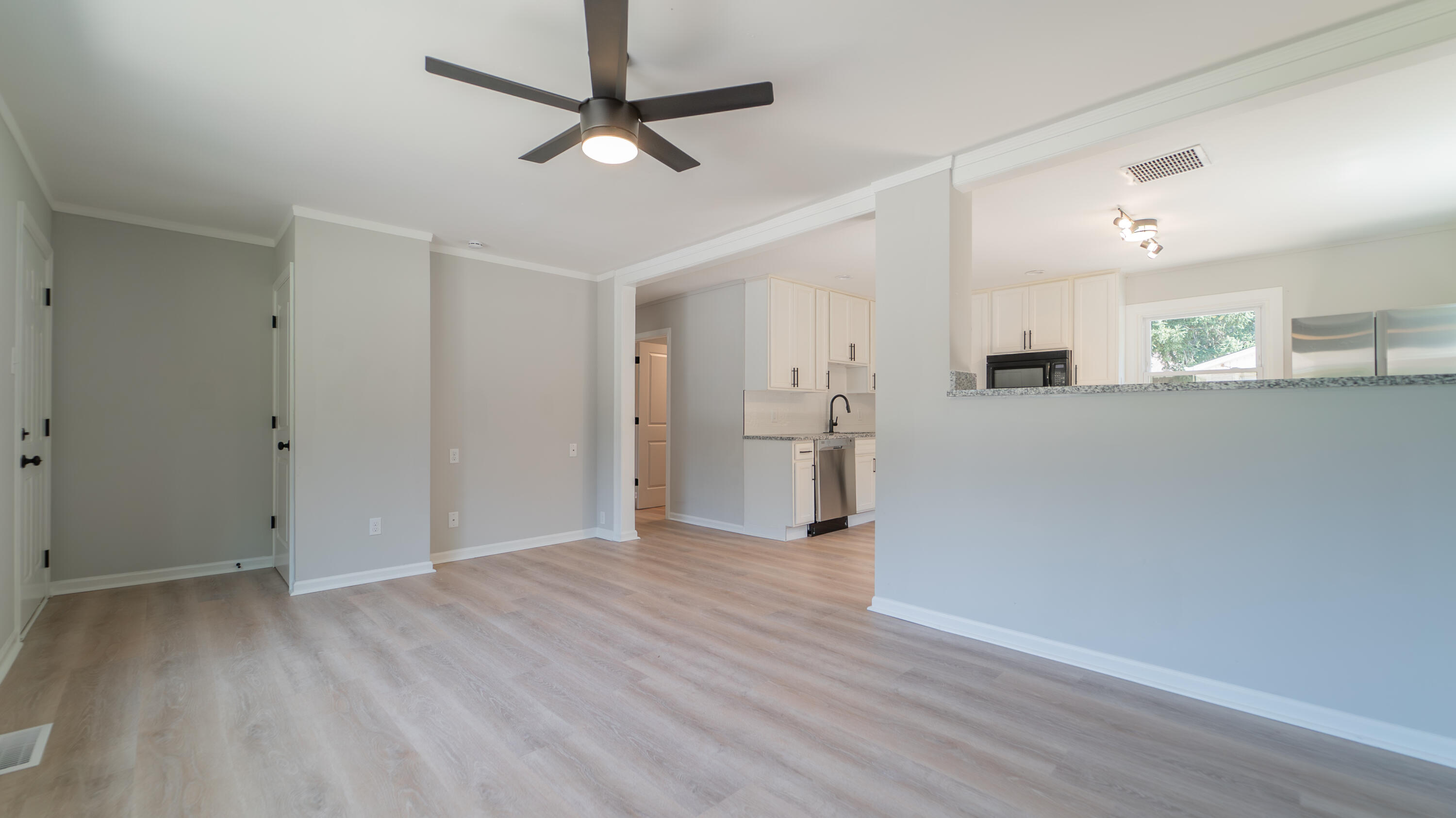 4100 John Street Valparaiso, IN 46383 - Photo 9 of 38 3000x1686