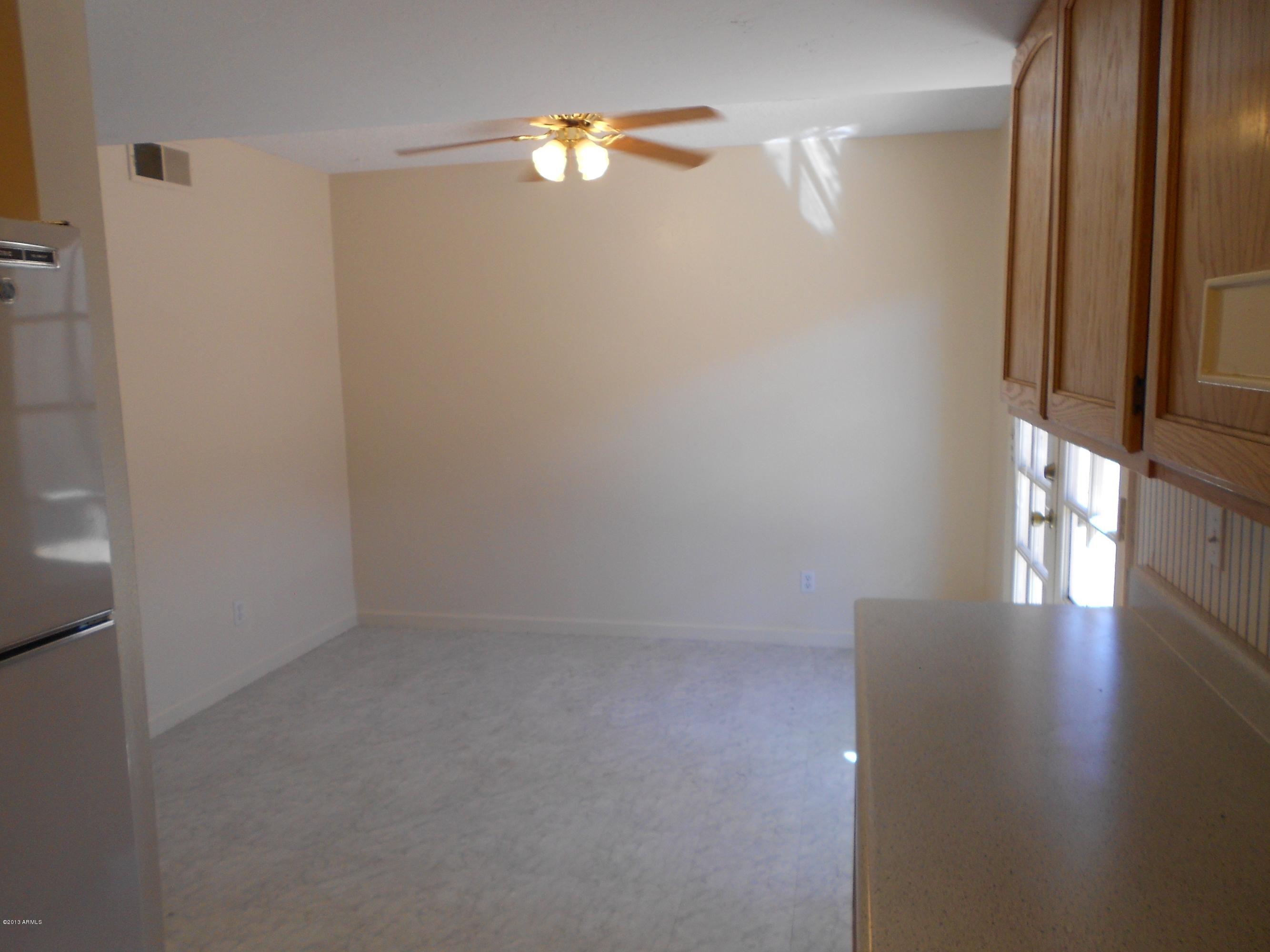 2908 South Price Road Tempe, AZ 85282 - Photo 5 of 11 018