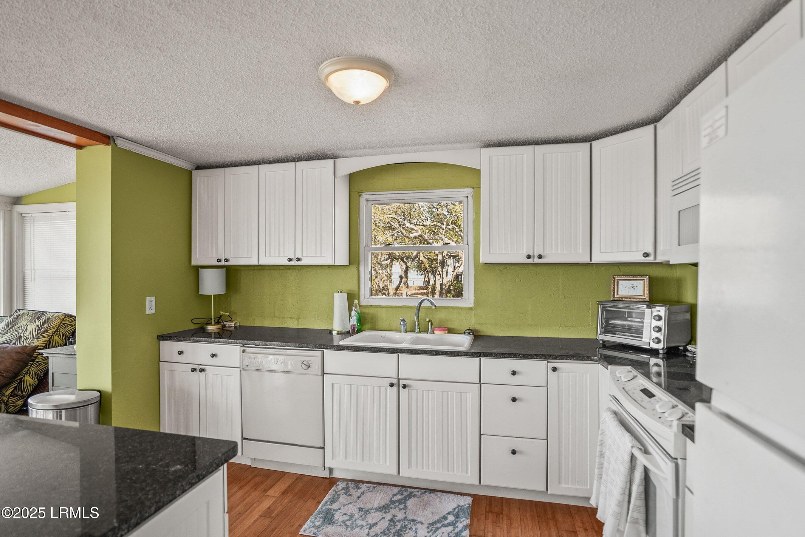 41 Bay Point Road St. Helena Island, SC 29920 - Photo 10 of 30 DSC03440-50.jpg-SMALL
