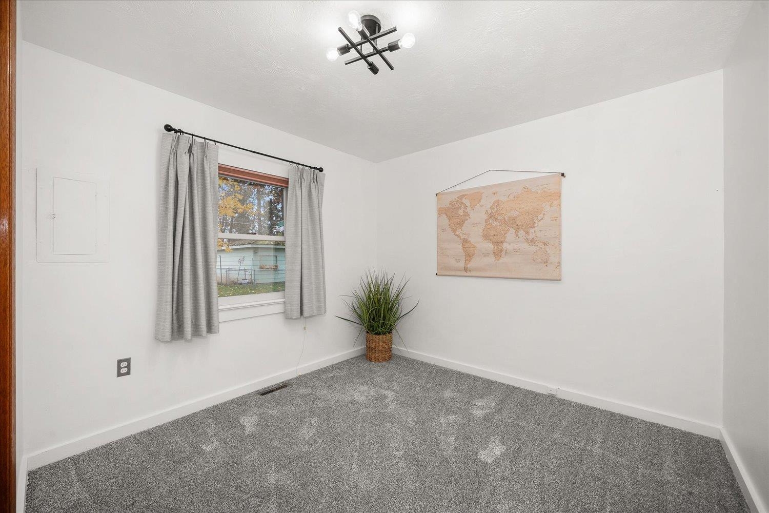 5403 North Walnut Street Spokane, WA 99205 - Photo 12 of 24