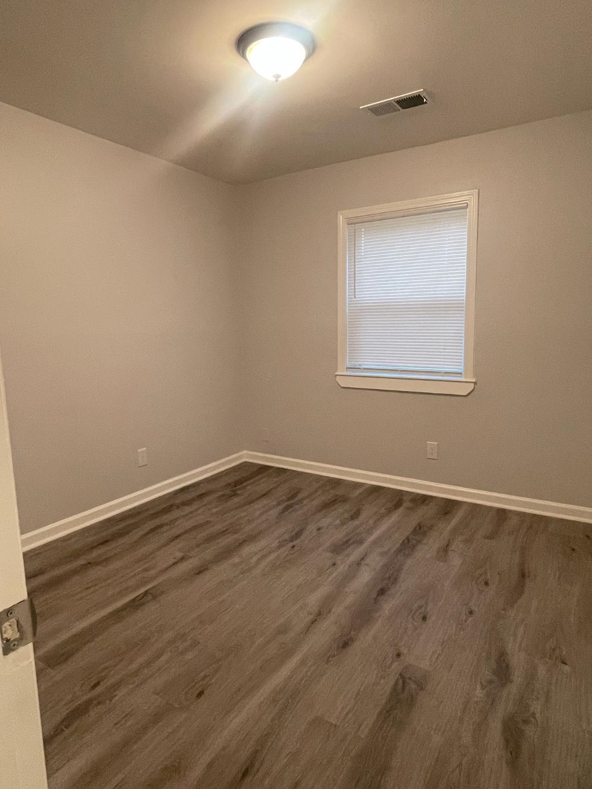 5025 Neely Road Memphis, TN 38109 - Photo 8 of 11 Gallery Image 8