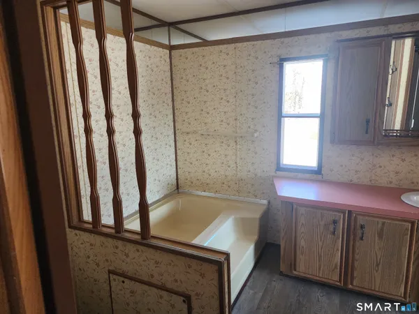 $2,000 | 216 Angel Road, Pomfret, CT 06259