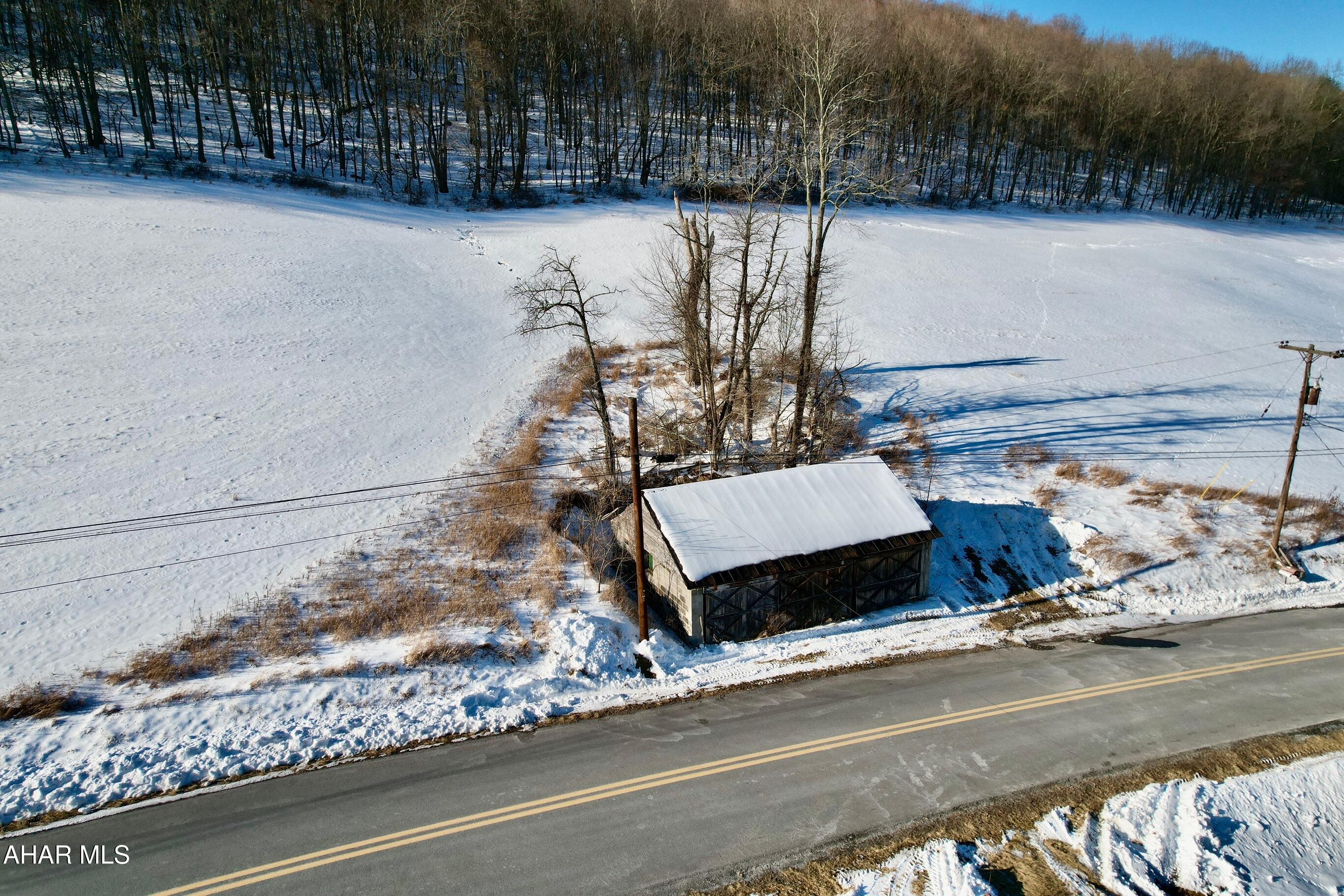 5620 Milligans Cove Road Manns Choice, PA 15550 - Photo 10 of 30