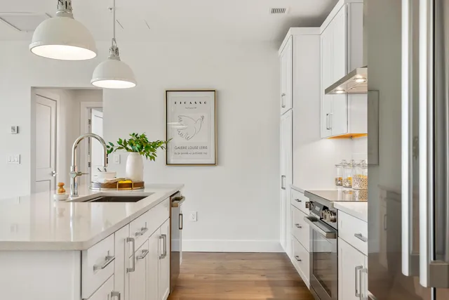 $950,000 | 267 Highway 1, Unit 306, Falmouth, ME 04105