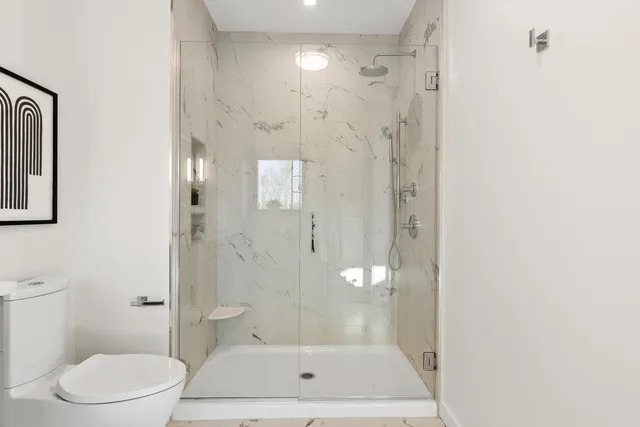 $950,000 | 267 Highway 1, Unit 306, Falmouth, ME 04105