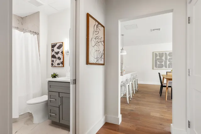 $950,000 | 267 Highway 1, Unit 306, Falmouth, ME 04105