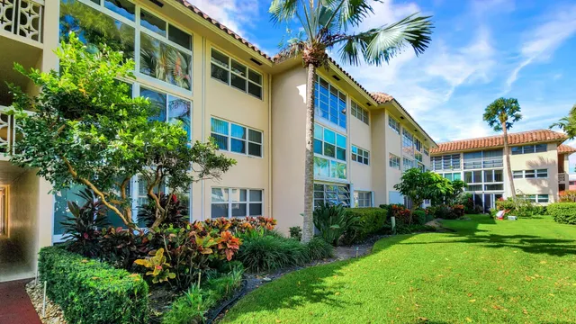 $214,900 | 400 Northeast 20th Street, Unit B211, Boca Raton, FL 33431