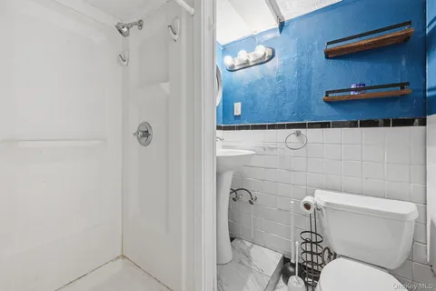 $699,000 | 23 Glenwood Lane, Huntington, NY 11743