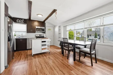 $699,000 | 23 Glenwood Lane, Huntington, NY 11743
