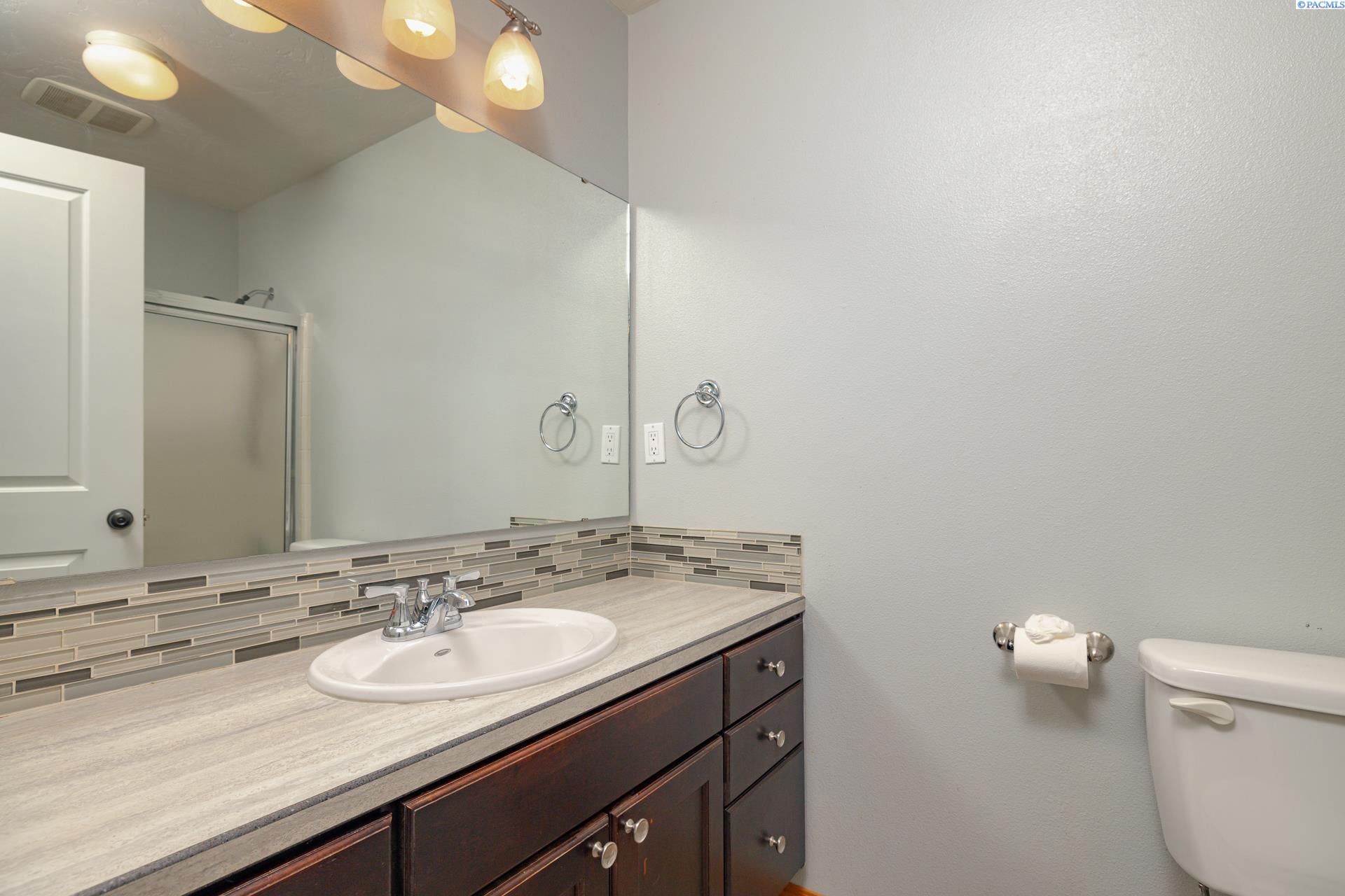 98906 East Clover Road Kennewick, WA 99338 - Photo 21 of 50 Gallery Image 21