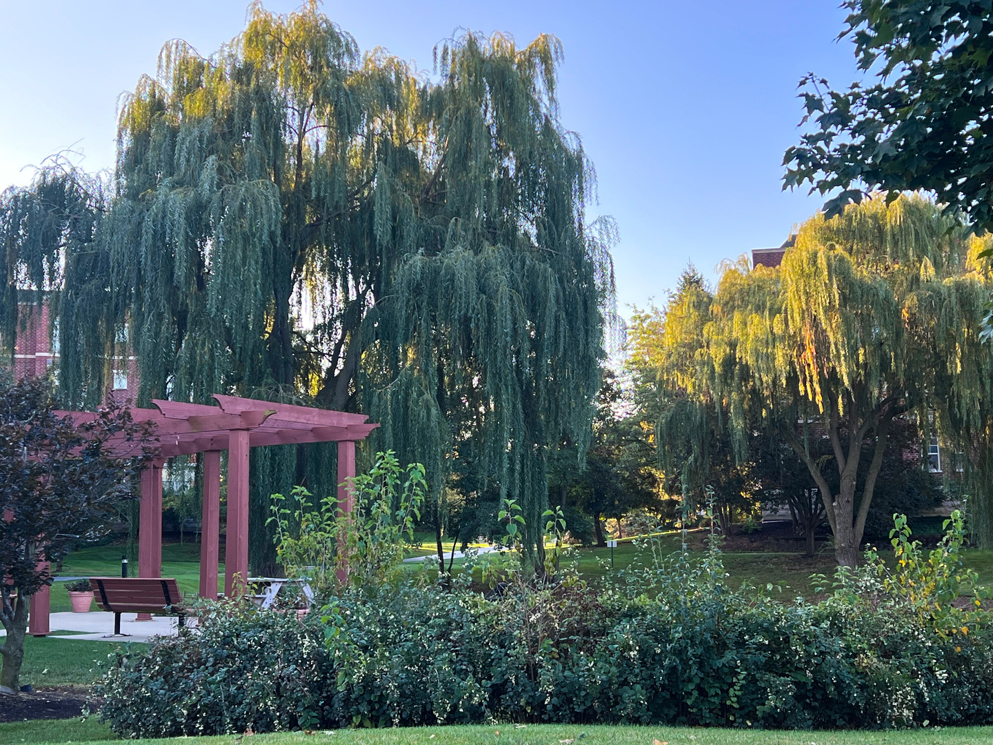 554 Prestwick Lane, Unit 554 Wheeling, IL 60090 - Photo 29 of 30 a view of a chairs and table in the backyard of a house