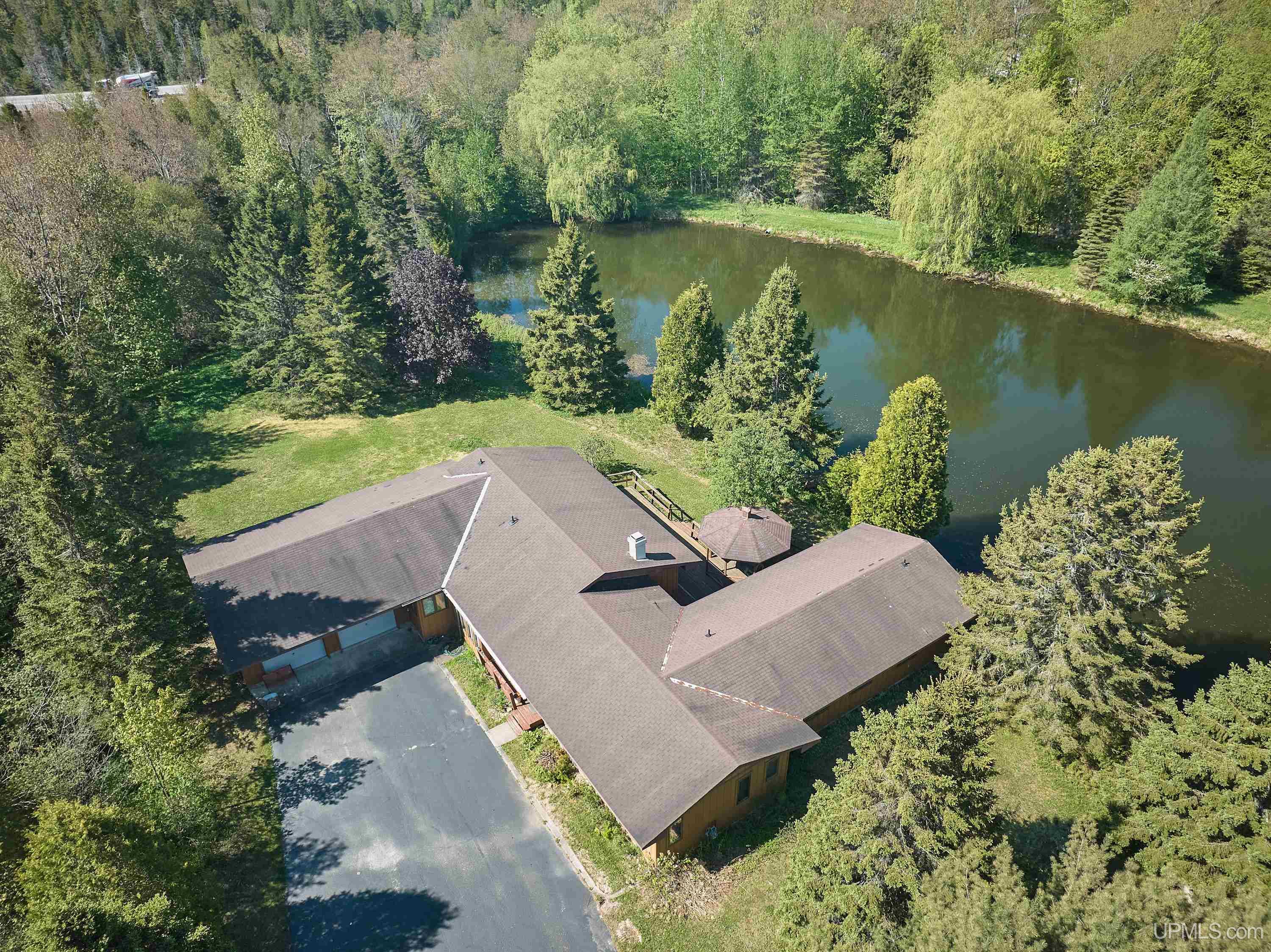 N6355 Alger Heights Road Munising, MI 49862 - Photo 35 of 36
