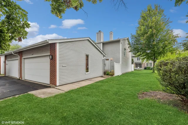 $3,200 | 607 Pheasant Lane, Deerfield, IL 60015