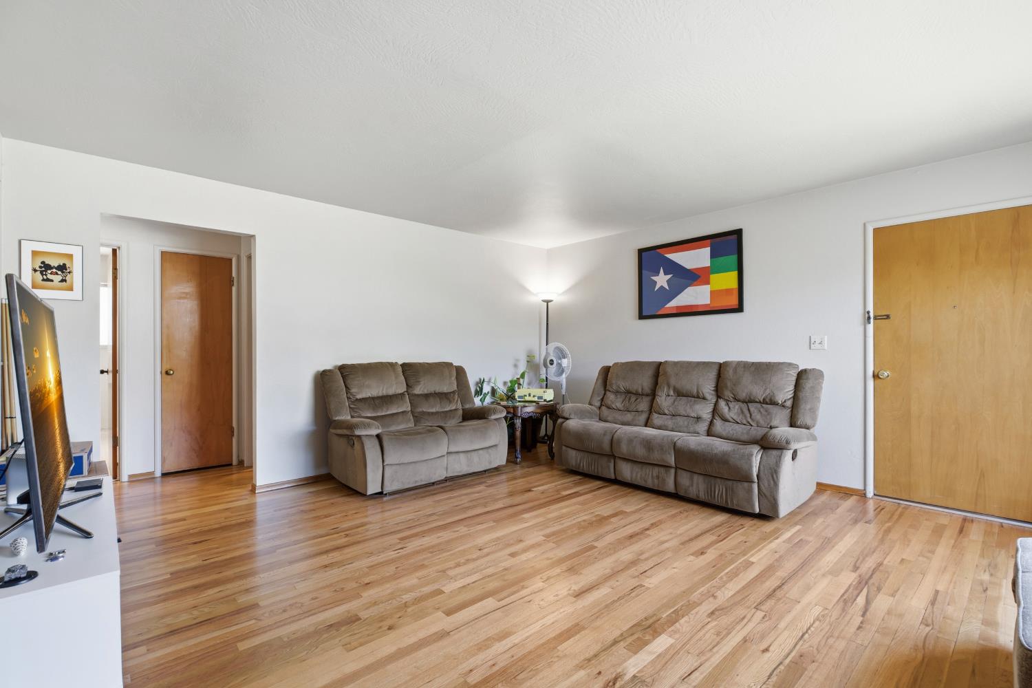 2206 Tully Road Modesto, CA 95350 - Photo 22 of 29 Gallery Image 22