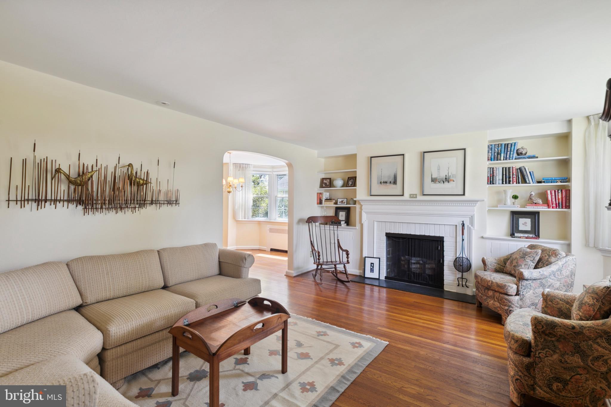319 Canterbury Road Havertown, PA 19083 - Photo 3 of 33