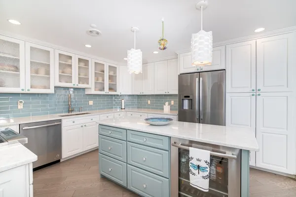 $1,949,900 | 1001 Marina Drive, Unit 708, Quincy, MA 02171