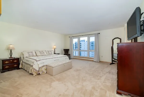 $1,949,900 | 1001 Marina Drive, Unit 708, Quincy, MA 02171