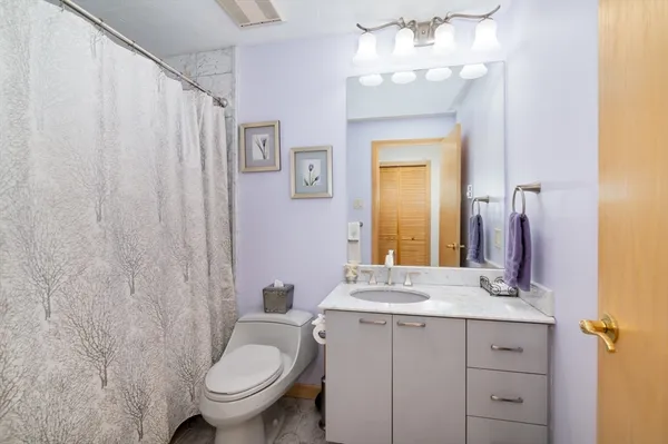 $1,949,900 | 1001 Marina Drive, Unit 708, Quincy, MA 02171