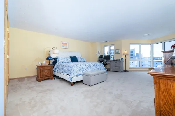 $1,949,900 | 1001 Marina Drive, Unit 708, Quincy, MA 02171