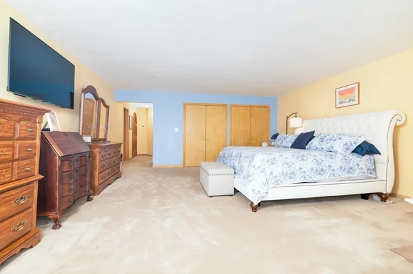 $1,949,900 | 1001 Marina Drive, Unit 708, Quincy, MA 02171