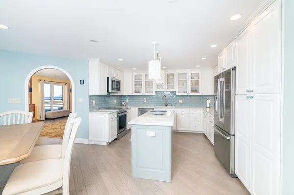 $1,949,900 | 1001 Marina Drive, Unit 708, Quincy, MA 02171