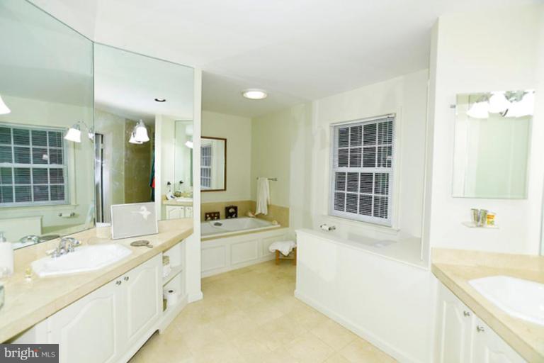 8010 Greentree Road Bethesda, MD 20817 - Photo 9 of 12 Master Bath