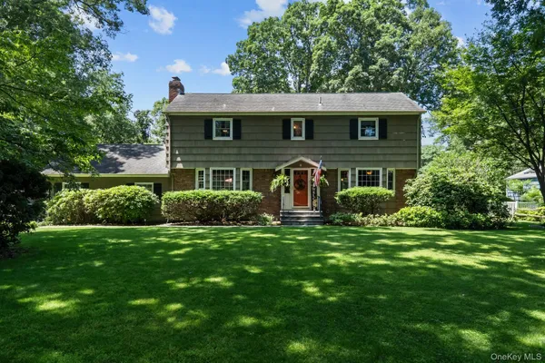 $899,000 | 8 Washington Avenue, East Setauket, NY 11733