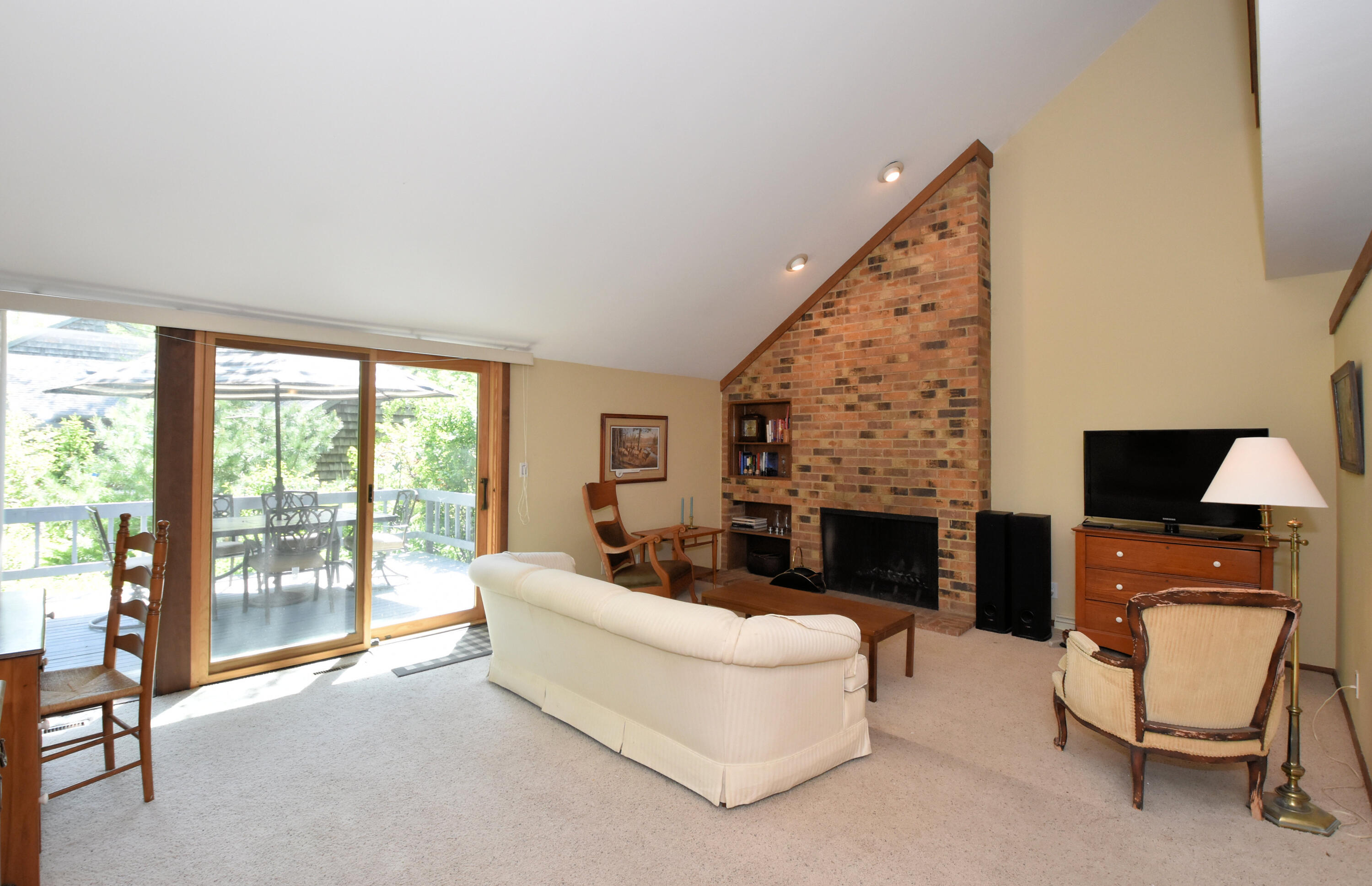 104 Woodfield Court Wind Point, WI 53402 - Photo 3 of 42 Living Room