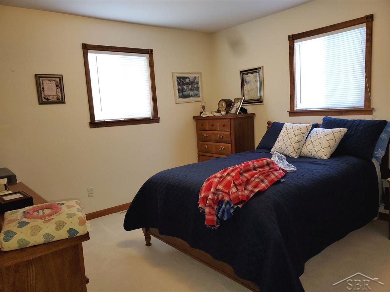 7090 Trinklein Road Saginaw, MI 48609 - Photo 15 of 19 50064870-14.JPG